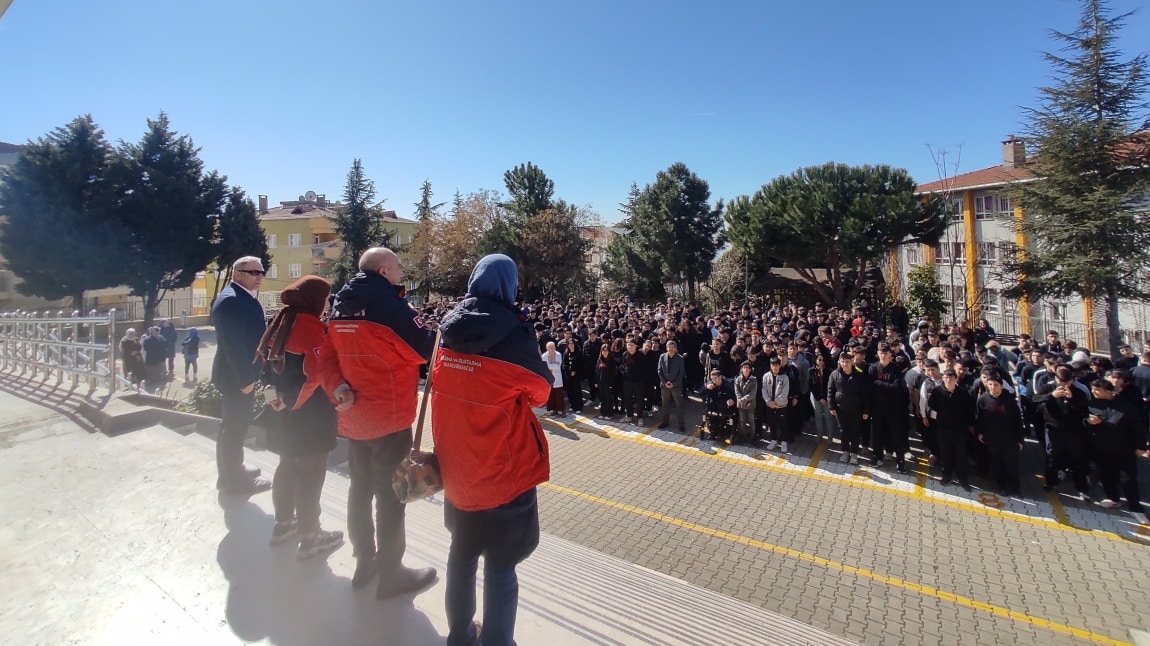 Deprem Tatbikatı Yapıldı.